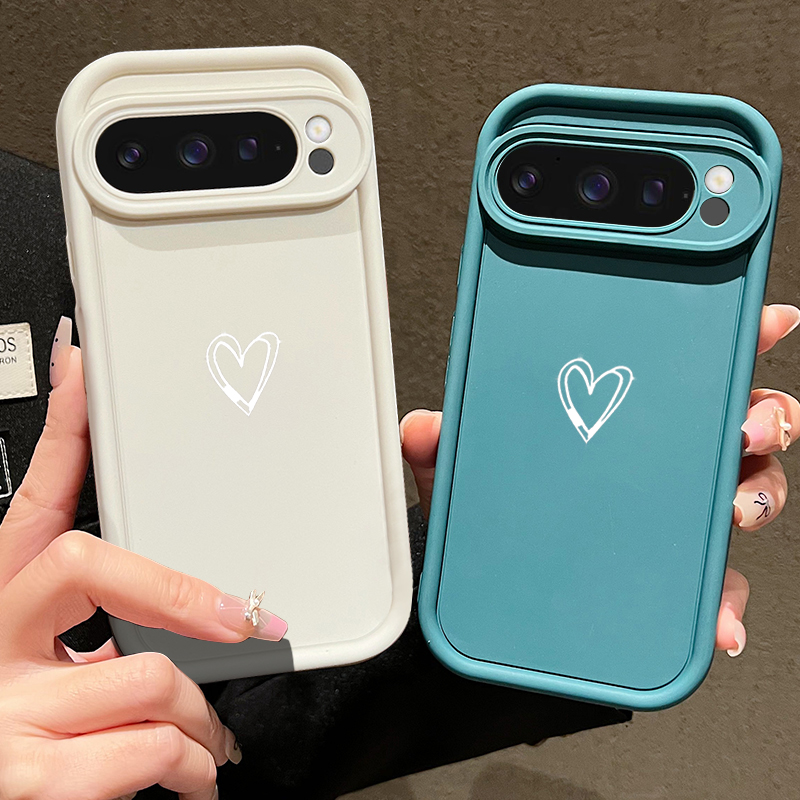 Funda blanda con diseño de amo - Google Pixel 9 Pro reseña y precio