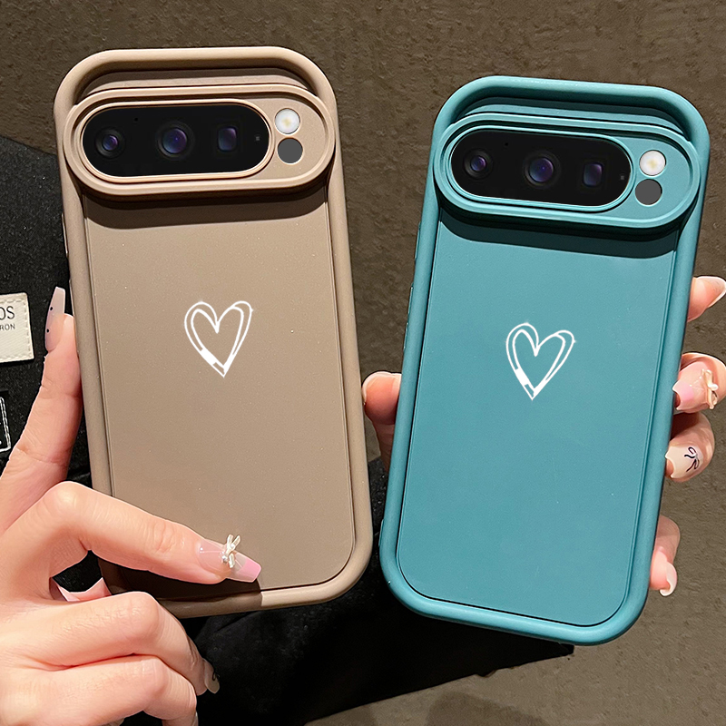 Funda blanda con diseño de amo - Google Pixel 9 Pro reseña y precio